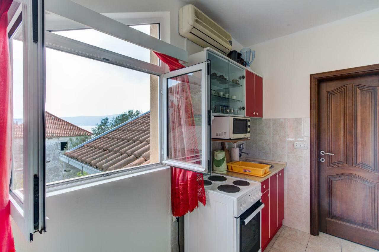 Apartmani Vesna Tivat Exteriér fotografie